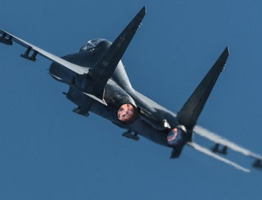 Ρώσοι και Ινδοί πιλότοι για πρώτη φορά πέταξαν από κοινού σε μαχητικά Su-30 (βίντεο)